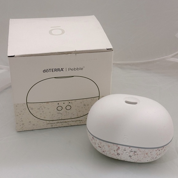 DoTerra | Pebble Diffuser - Picture 1 of 1